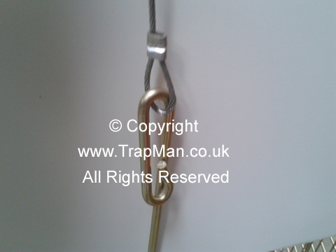 pull in opposite directions until the cable latches as picture